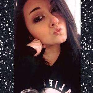 Meet your Posher, Maddiie-olivia